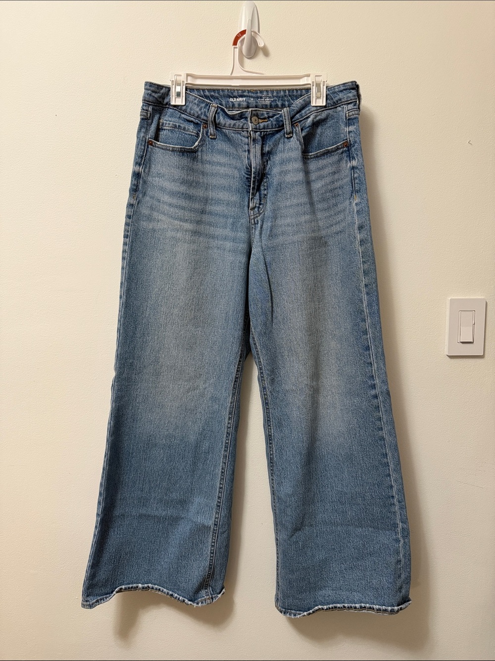 Old Navy Medium Wash Wide-Leg Jeans